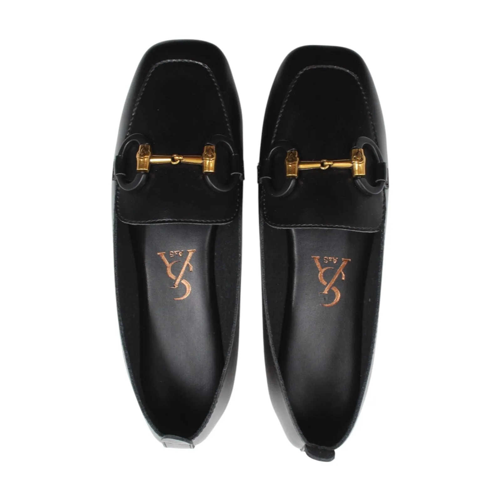 Golden buckle detailed loafers