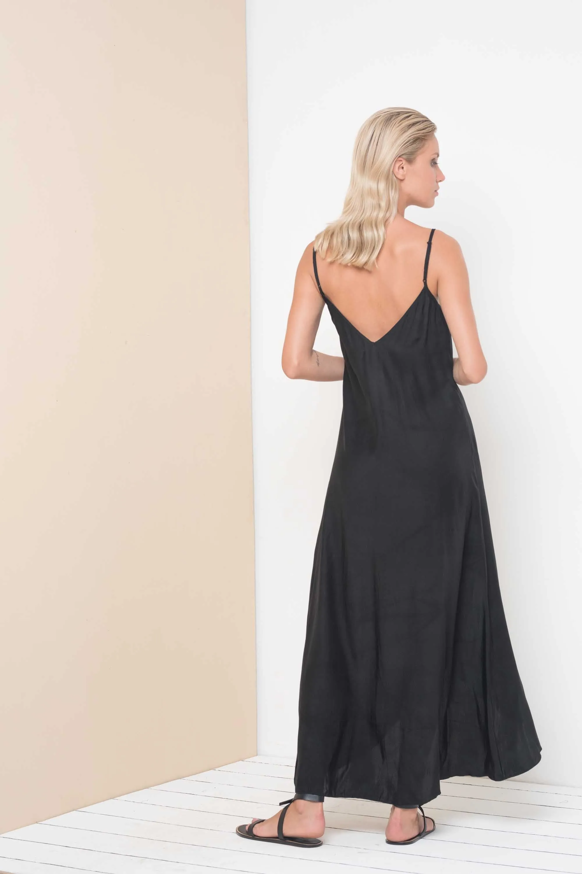 Pre-Order Curve Alanis Dress