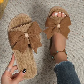 Warm fluffy flat flip-flops™